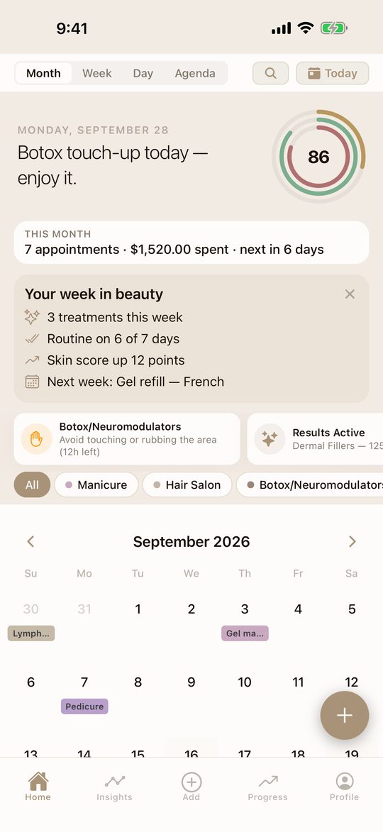 Glamdu home screen: this month at a glance, weekly beauty recap and treatment calendar